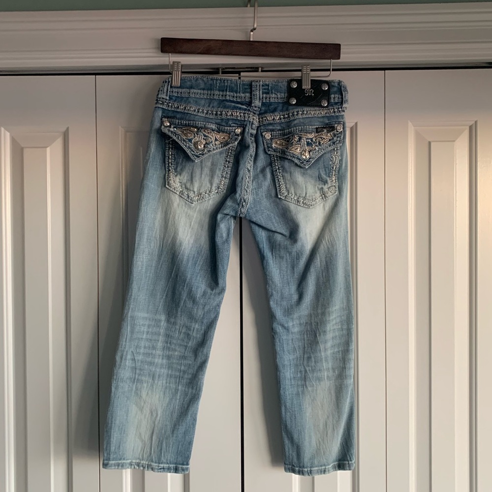 Miss Me Cuffed Capri Jeans Sz 29 Light Medium Wash